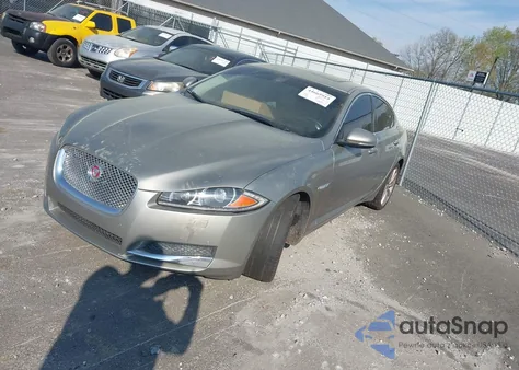 2012 Jaguar Xf z USA, uszkodzony, nr VIN SAJWA0FB0CLS37513